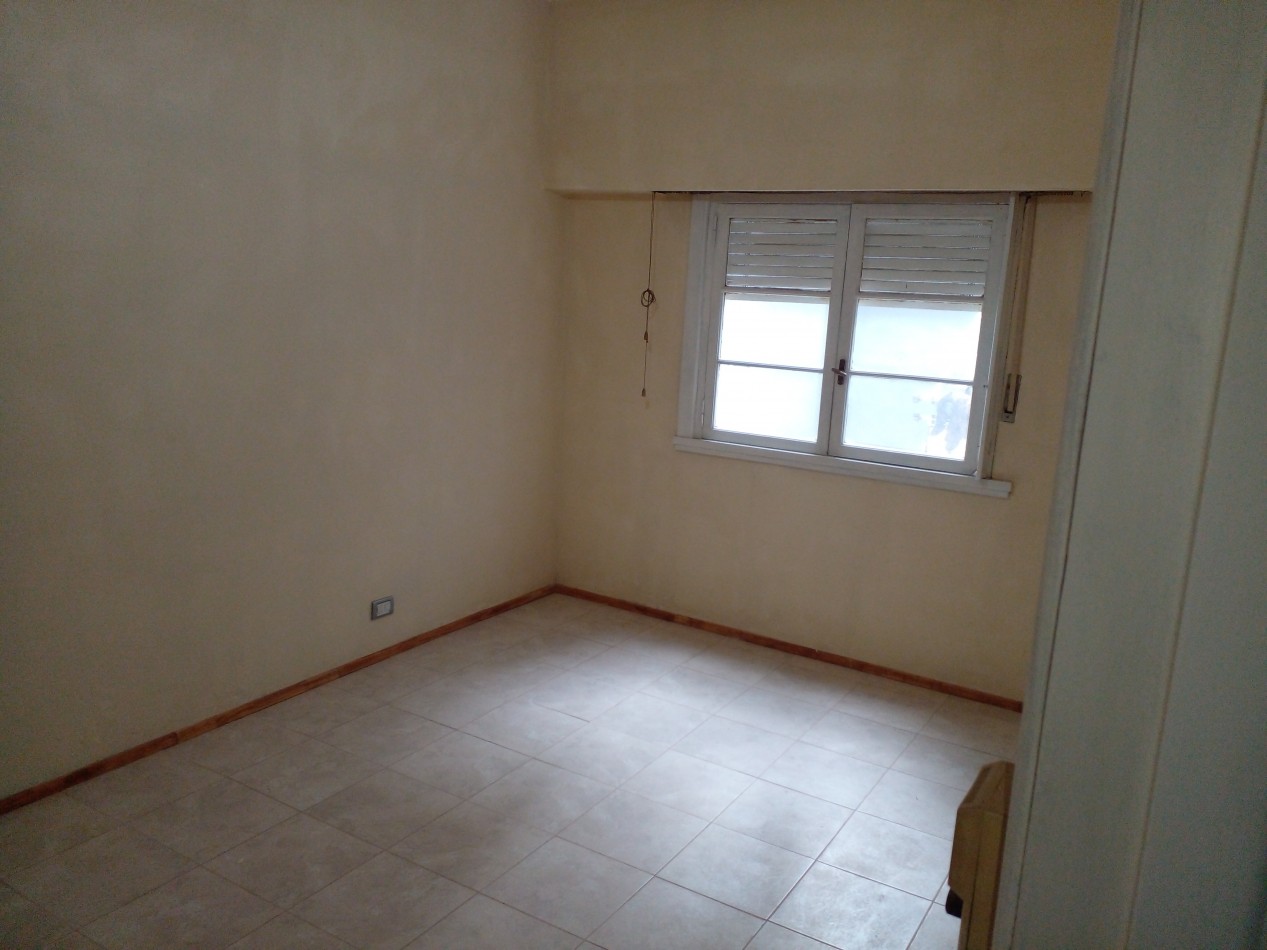 Villa Luro - PH 2 ambientes con patio - Miranda 5371 - PB