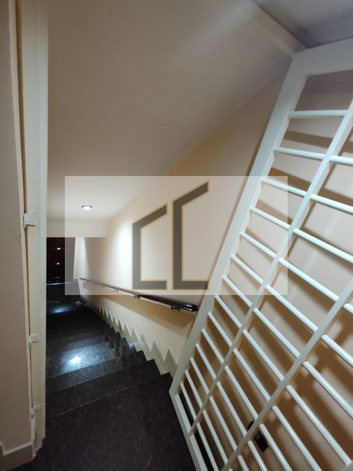Galpon/Local con Vivienda - Mansilla al 600 - Lomas del Mirador - PBA