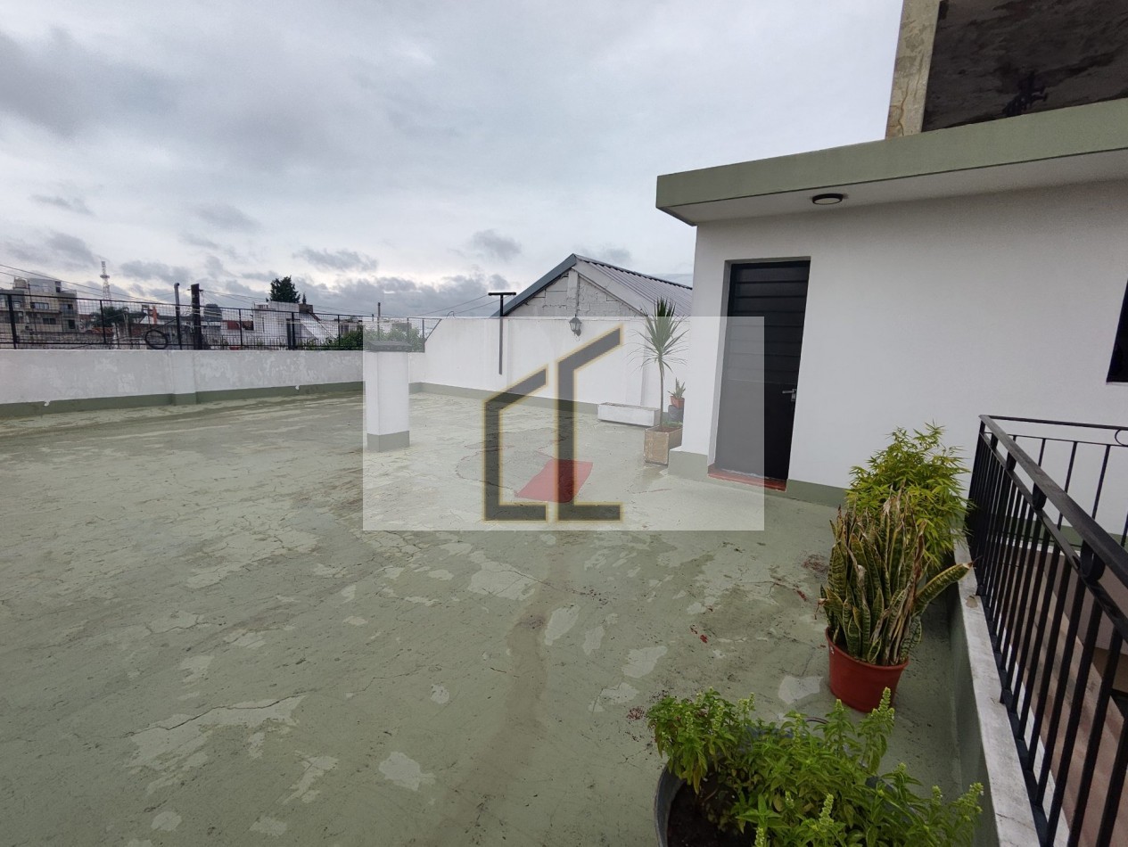 Galpon/Local con Vivienda - Mansilla al 600 - Lomas del Mirador - PBA